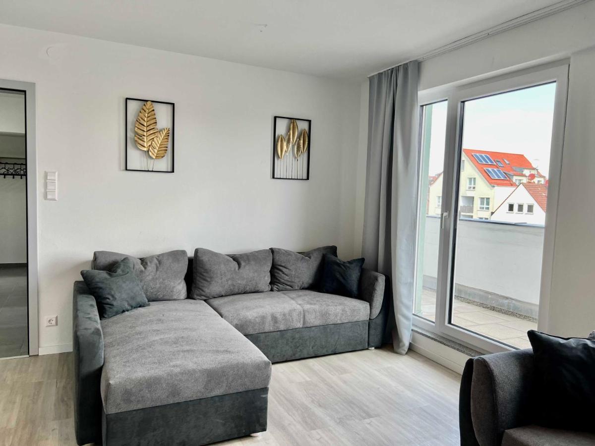 Nujen- Hotel Und Apartment Stuttgart Zuffenhausen Εξωτερικό φωτογραφία