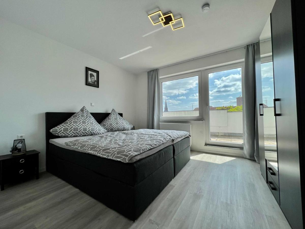 Nujen- Hotel Und Apartment Stuttgart Zuffenhausen Εξωτερικό φωτογραφία
