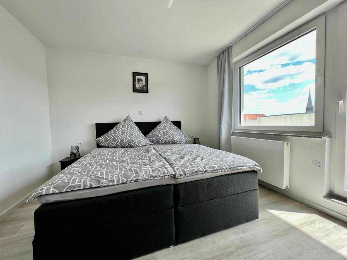 Nujen- Hotel Und Apartment Stuttgart Zuffenhausen Εξωτερικό φωτογραφία