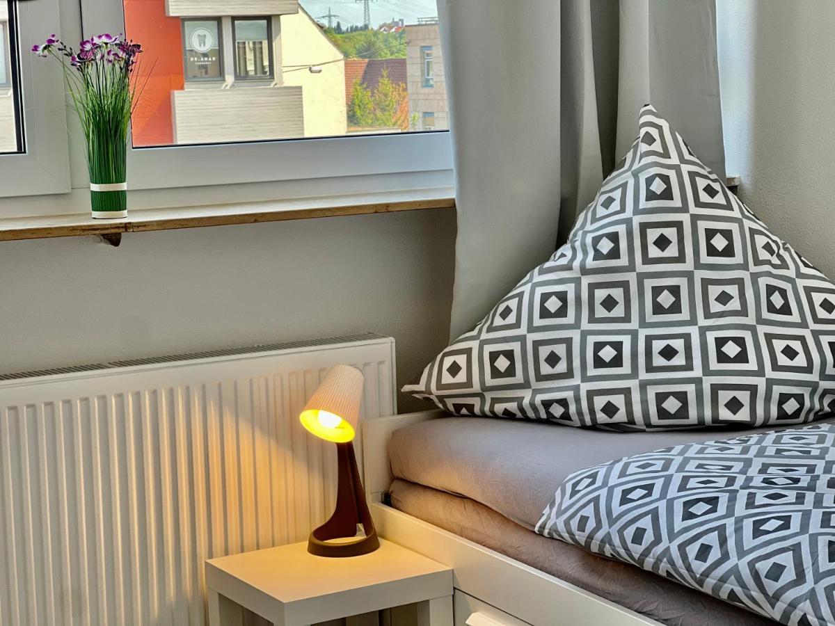 Nujen- Hotel Und Apartment Stuttgart Zuffenhausen Εξωτερικό φωτογραφία